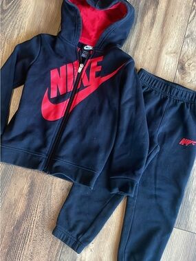 Nike Red and Black Kids Outfit size 4T